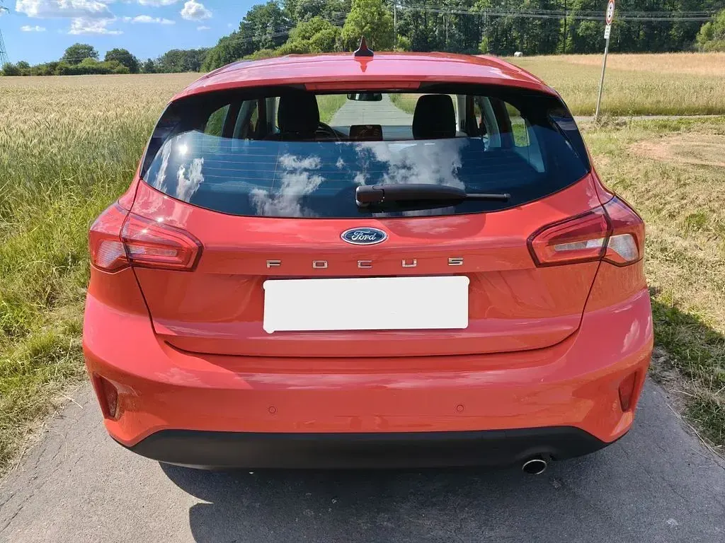 Gebraucht Ford Focus Cool & Connect 120 PS (88 kW) 2021 Rot Limousine