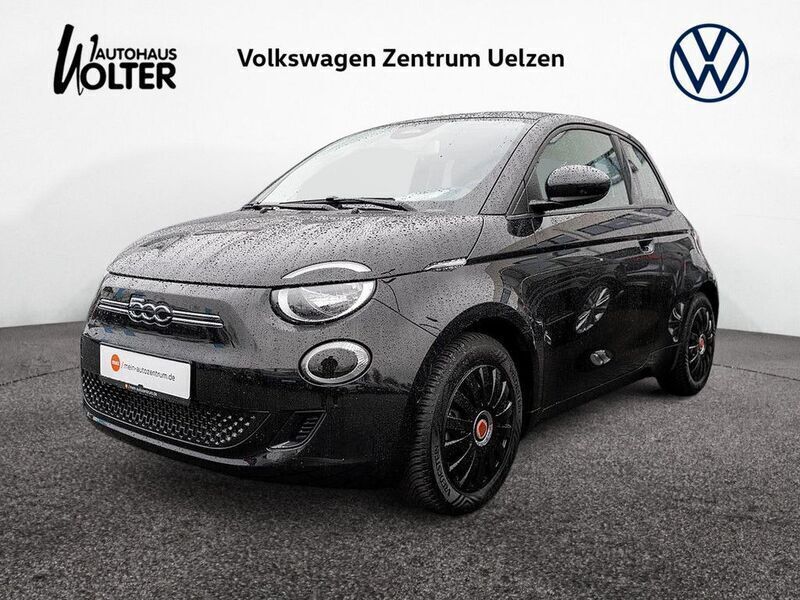 Onyx schwarz Gebraucht 2022 Fiat 500e Action Kleinwagen | 13.099 € (Guter Preis) - Bild 1/4