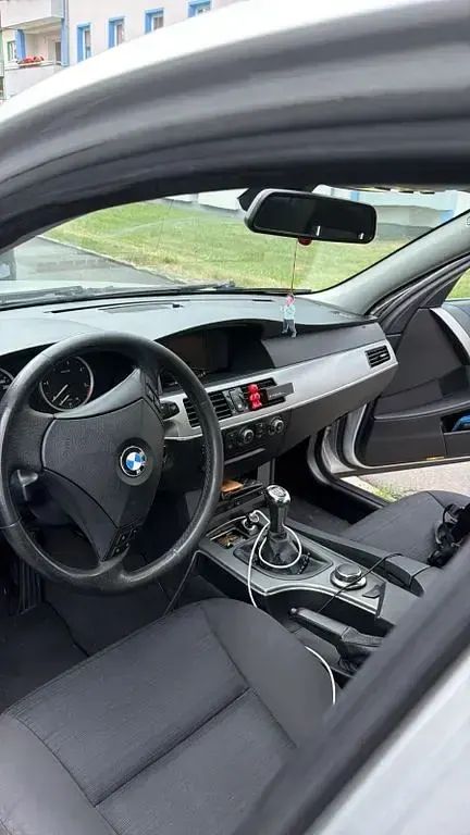 Gebraucht BMW 525 177 PS (130 kW) 2006 Schwarz Limousine