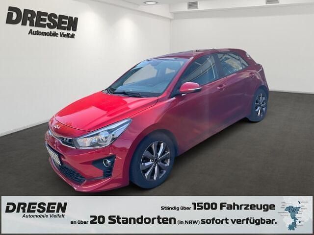 Rot Gebraucht 2022 Kia Rio Vision Limousine | 14.980 € (Fairer Preis) - Bild 1/4