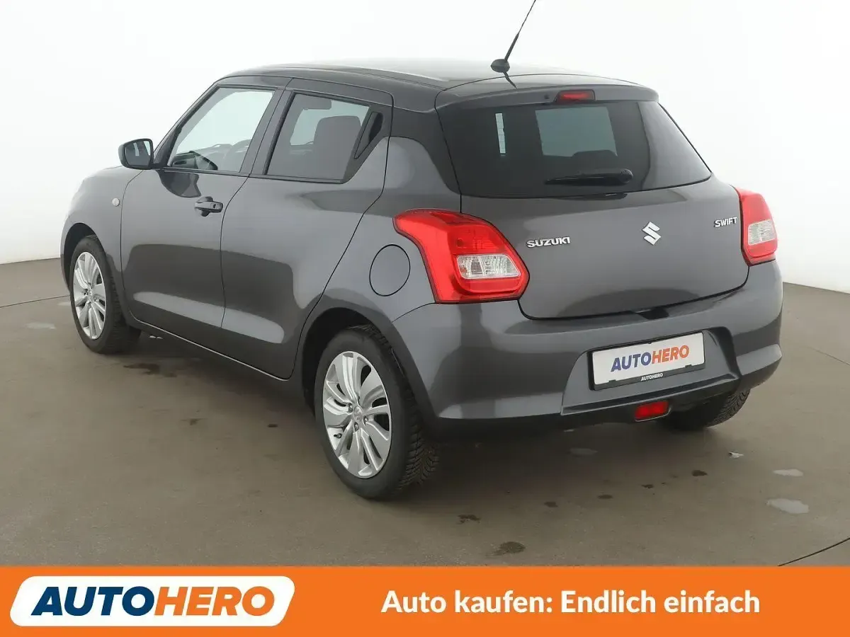 Gebraucht Suzuki Swift 90 PS (66 kW) 2019 Grau Kleinwagen