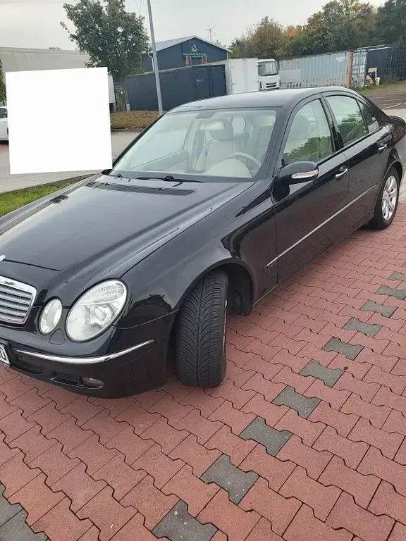 Gebraucht Mercedes E200 Elegance 163 PS (119 kW) 2005 Schwarz Limousine