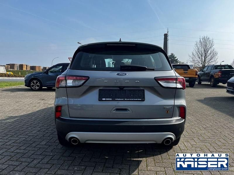 Gebraucht Ford Kuga Titanium 224 PS (164 kW) 2022 Silber SUV