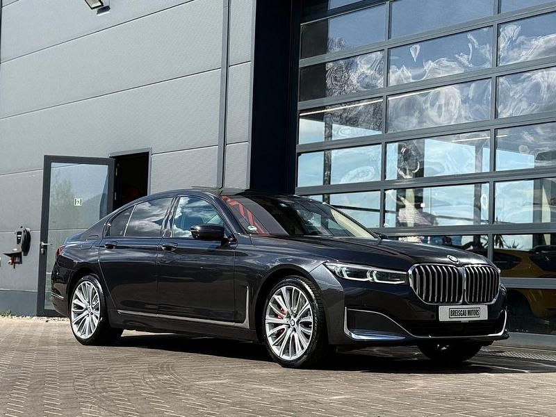 Gebraucht BMW 740 Performance 340 PS (250 kW) 2020 Grau Limousine