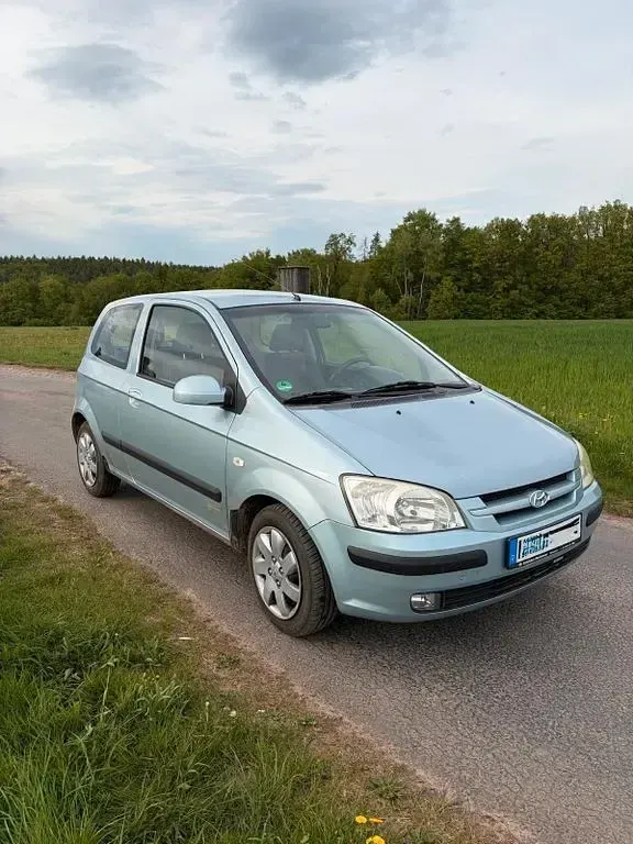 Second-hand Hyundai Getz 63 CP (46 kW) 2004 Albastru Hatchback