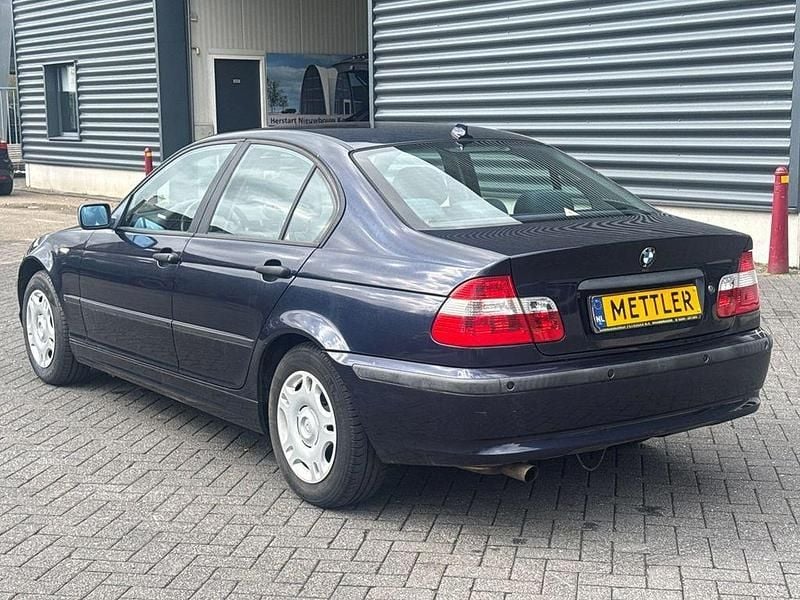 Gebraucht BMW 316 116 PS (85 kW) 2004 Blau Limousine