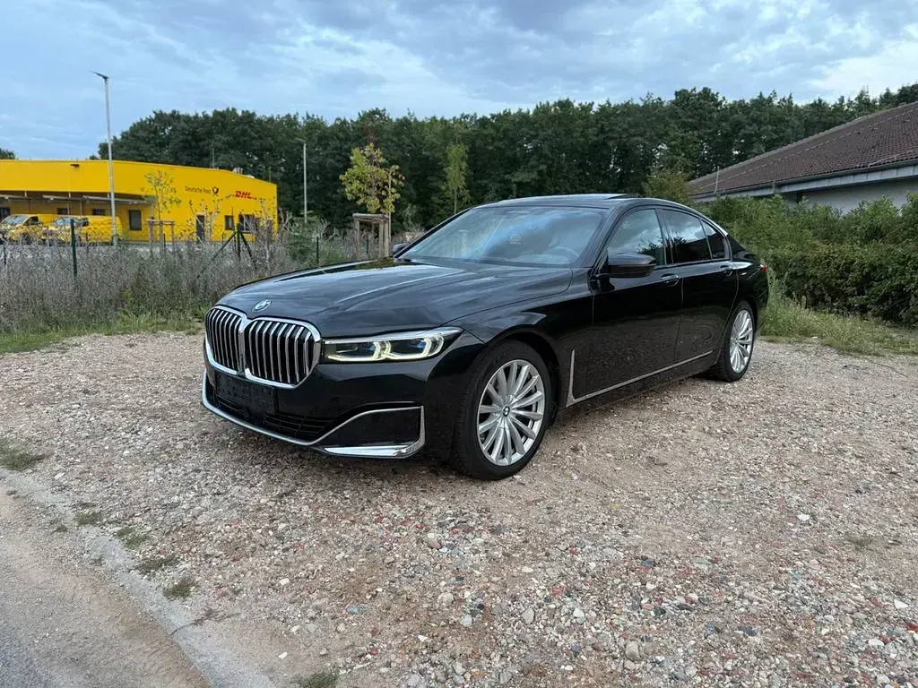 Gebraucht BMW 730 286 PS (210 kW) 2020 Schwarz Limousine
