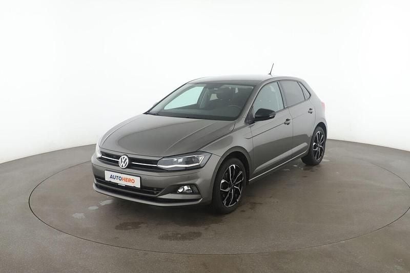 Grau Gebraucht 2019 VW Polo IQ Drive Kleinwagen | 16.590 € (Fairer Preis) - Bild 1/3