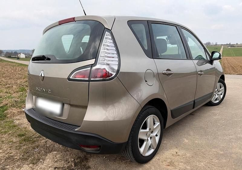 Gebraucht Renault Scénic III 110 PS (80 kW) 2013 Beige Van / Kleinbus
