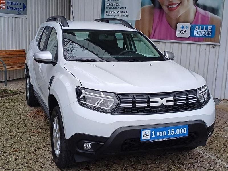 Second-hand Dacia Duster Expression 101 CP (74 kW) 2024 Alb SUV