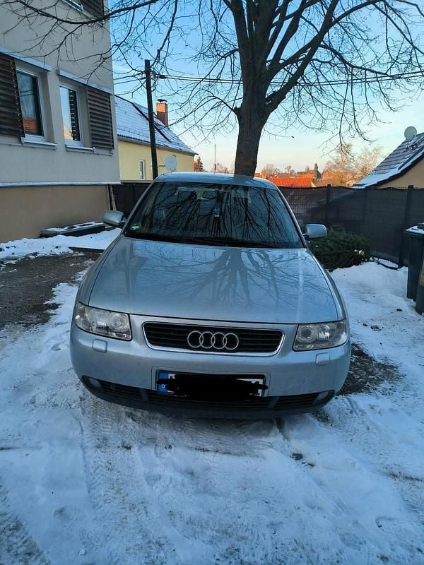 Blau Gebraucht 2002 Audi A3 Kleinwagen | 3.500 € (Teuer) - Bild 1/4