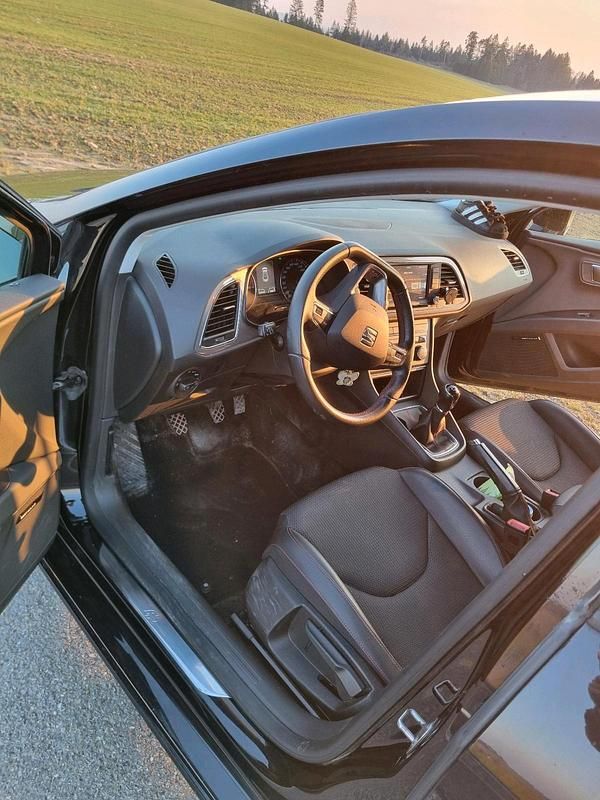 Gebraucht Seat Leon FR 179 PS (131 kW) 2016 Schwarz Limousine