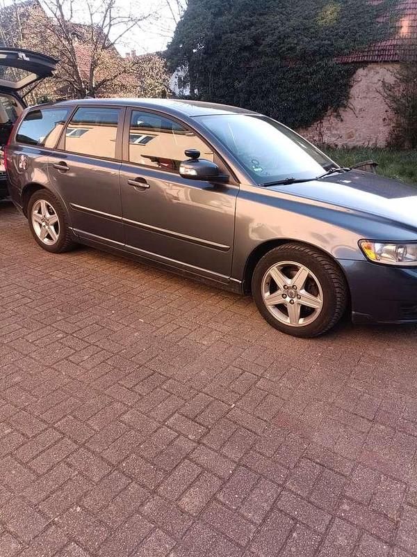 Gebraucht Volvo V50 125 PS (91 kW) 2009 Kombi