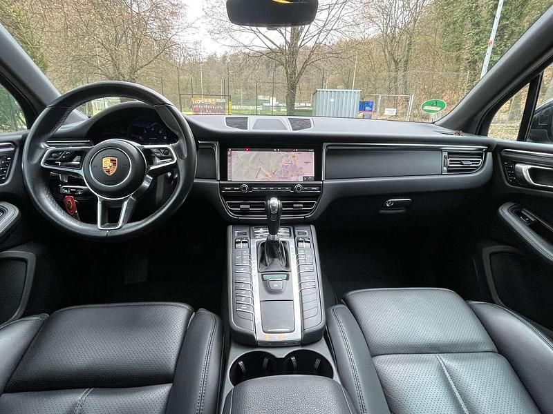 Gebraucht Porsche Macan 245 PS (180 kW) 2018 Schwarz SUV
