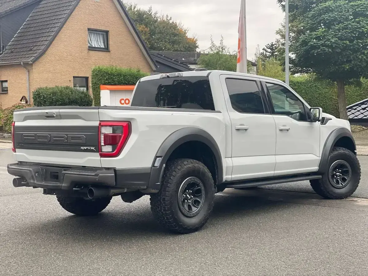 Gebraucht Ford F-150 Raptor 457 PS (336 kW) 2023 Grau Pickup