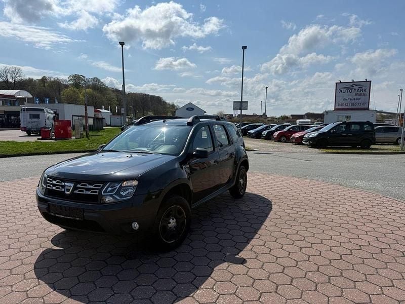 Second-hand Dacia Duster Basis 105 CP (77 kW) 2017 Negru SUV