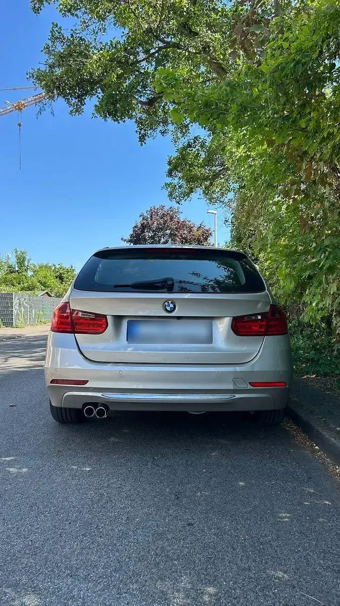 Gebraucht BMW 330 Luxury Line 258 PS (189 kW) 2013 Grau Kombi