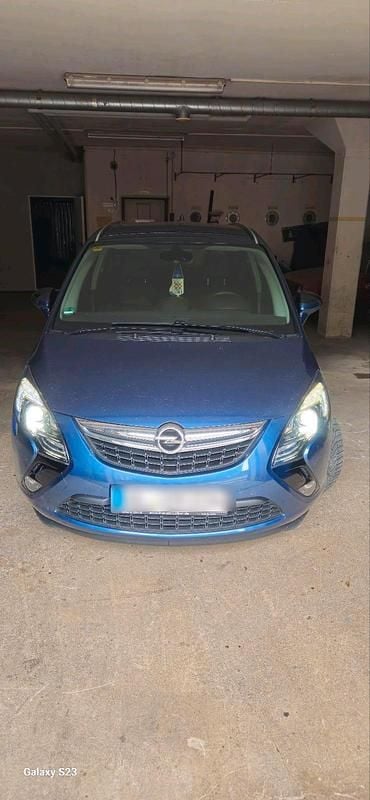 Blau Gebraucht 2015 Opel Zafira Kleinwagen | 6.500 € - Bild 1/4