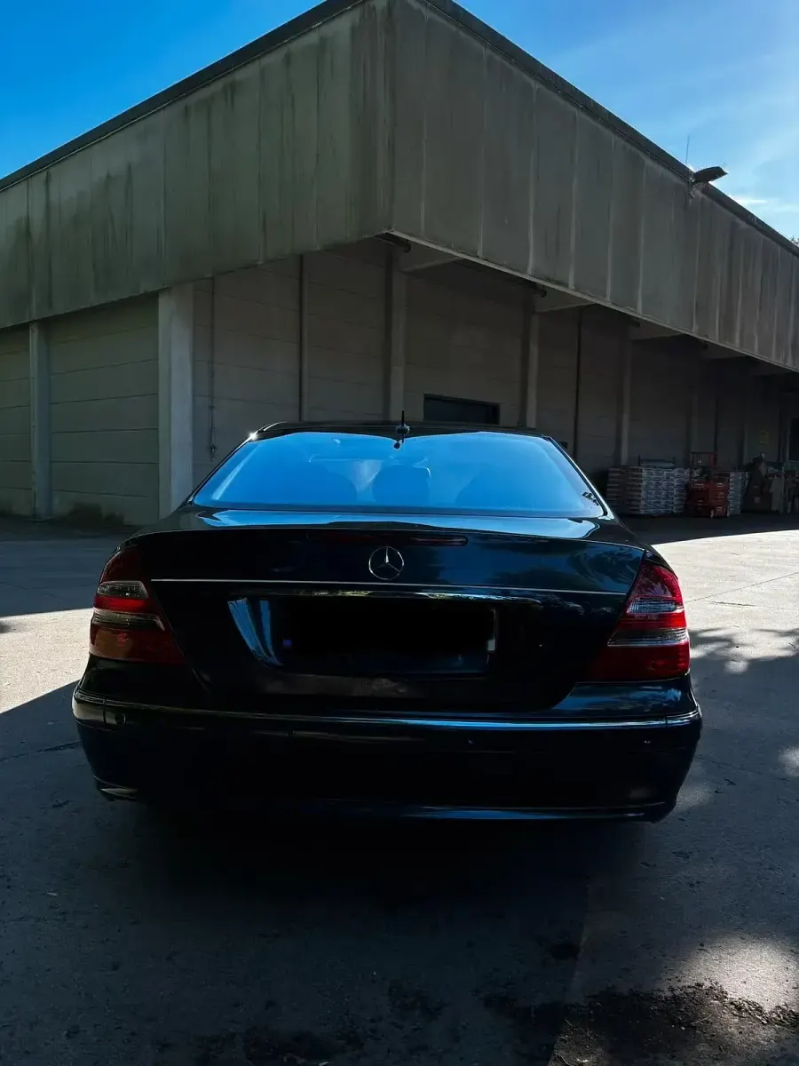 Gebraucht Mercedes E500 306 PS (225 kW) 2003 Limousine