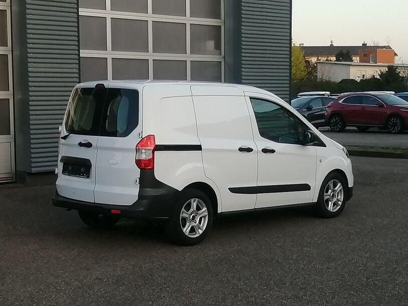 Gebraucht Ford Transit Trend 101 PS (74 kW) 2019 Weiss Van / Kleinbus