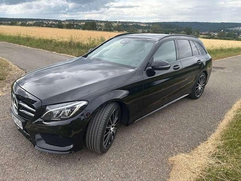 Schwarz Gebraucht 2015 Mercedes C250 AMG line Kombi | 18.300 € (Guter Preis) - Bild 1/4