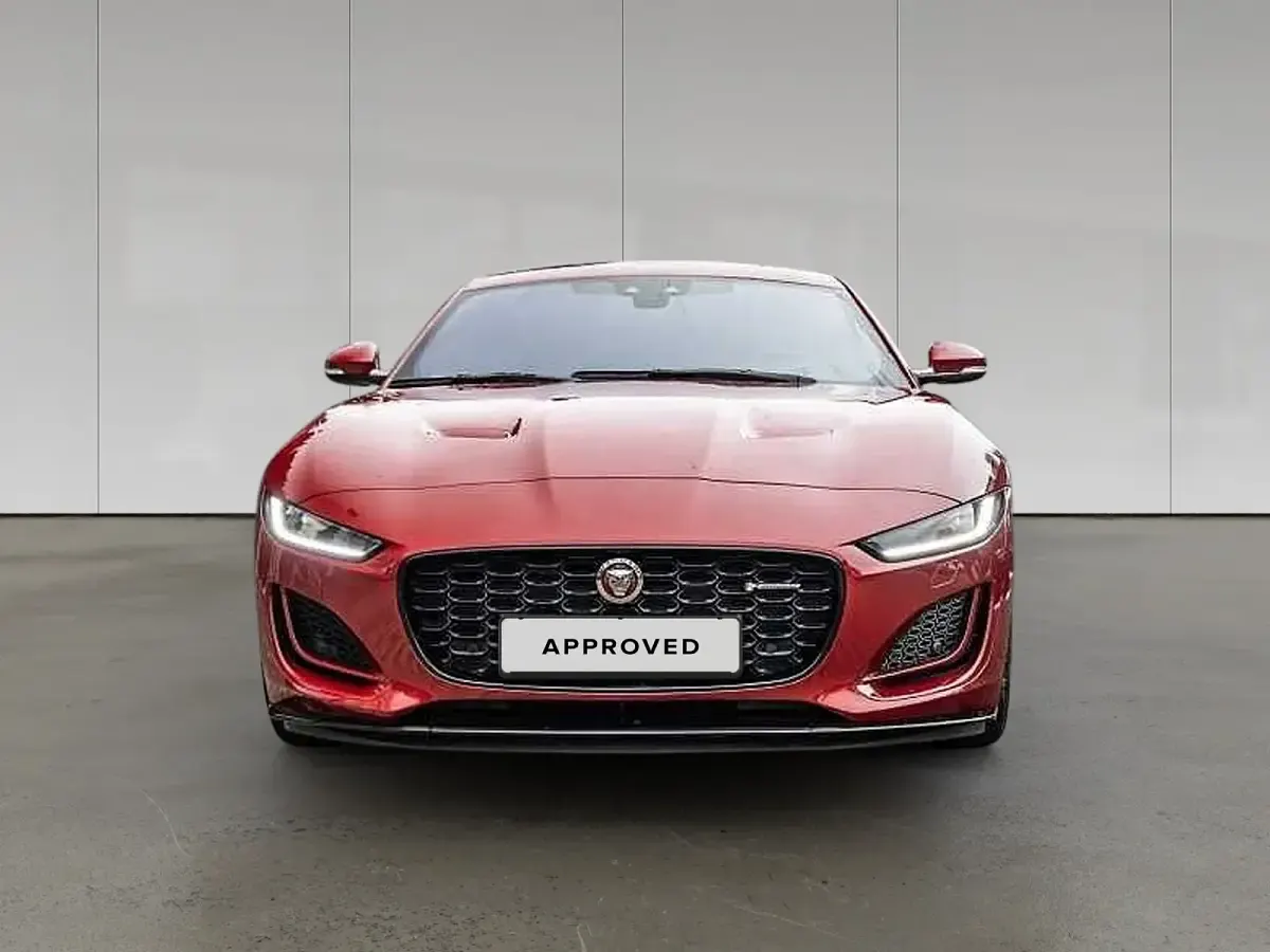 Gebraucht Jaguar F-Type R-Dynamic 304 PS (223 kW) 2021 Firenze red