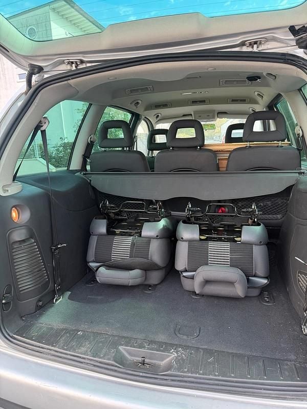 Gebraucht VW Sharan 140 PS (102 kW) 2008 Silber Van / Kleinbus