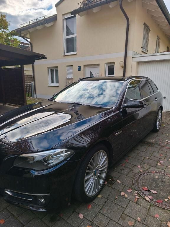 Schwarz Gebraucht 2015 BMW 530 Luxury Line Kombi | 18.000 € (Superpreis) - Bild 1/4