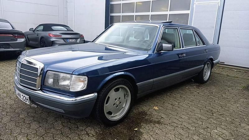Blau Gebraucht 1986 Mercedes S500 Classic Limousine | 22.500 € - Bild 1/4