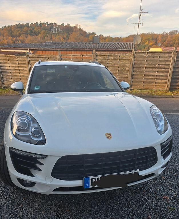 Weiß Gebraucht 2014 Porsche Macan S SUV | 29.900 € (Etwas zu teuer) - Bild 1/4