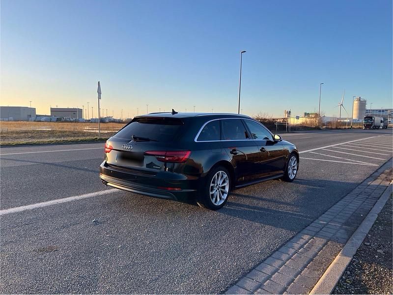 Gebraucht Audi A4 S-Line 190 PS (139 kW) 2017 Schwarz Kombi