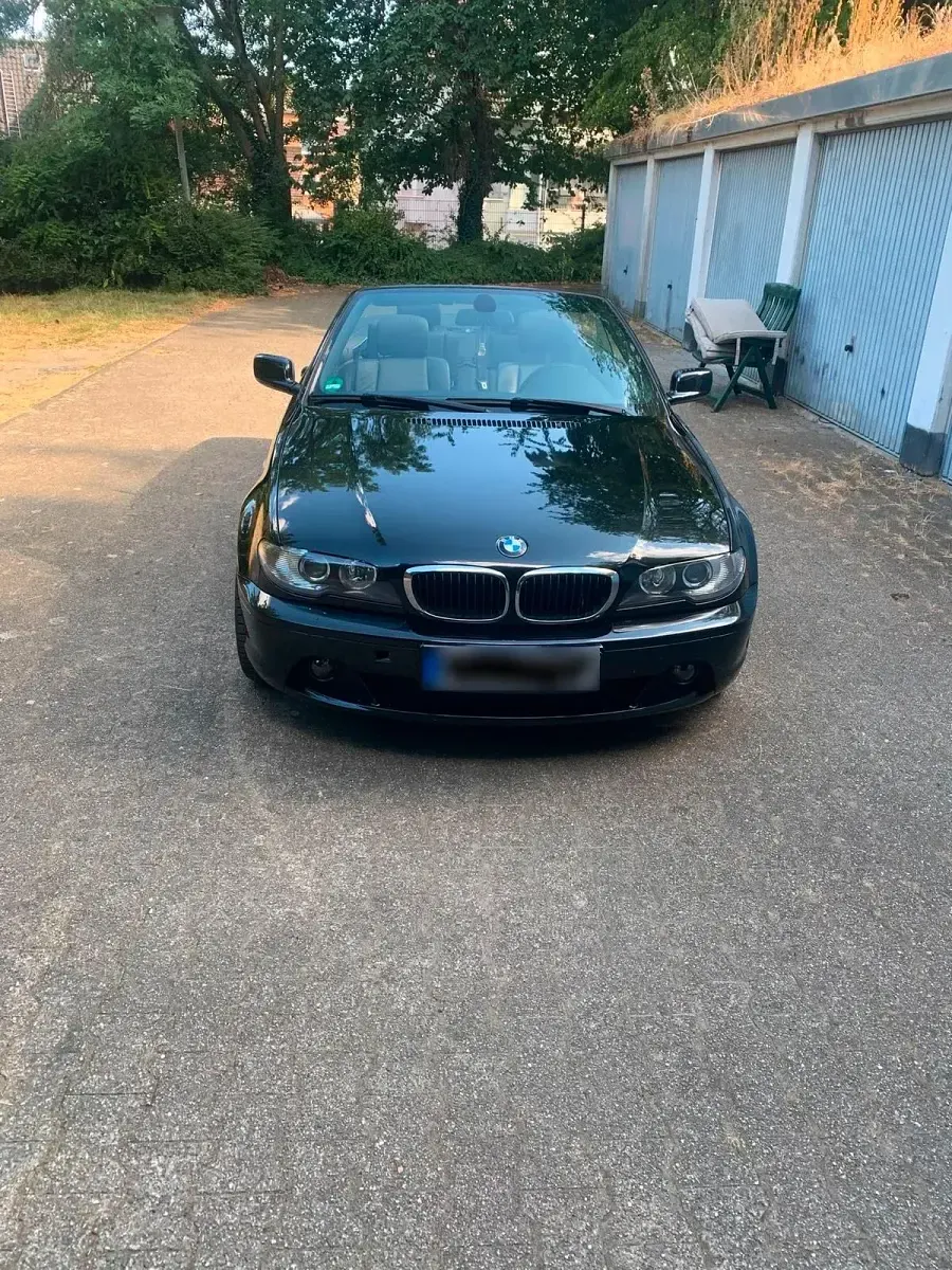 Gebraucht BMW 318 Cabriolet 143 PS (105 kW) 2004 Schwarz Cabrio
