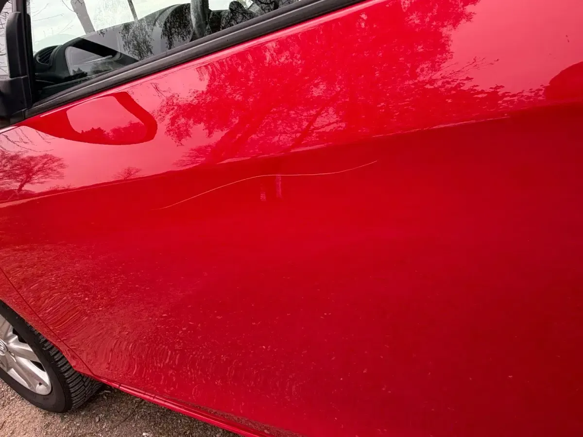 Gebraucht Toyota Yaris Multidrive S 99 PS (72 kW) 2013 Rot Kleinwagen