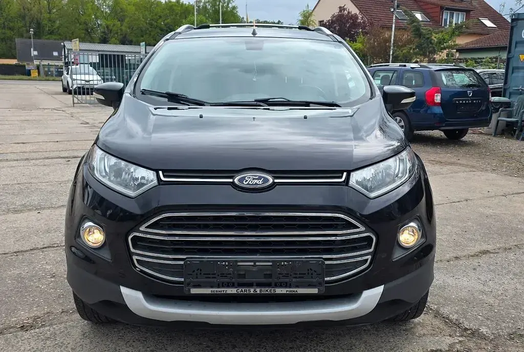 Usado Ford Ecosport Titanium 125 CV (91 kW) 2014 Negro SUV