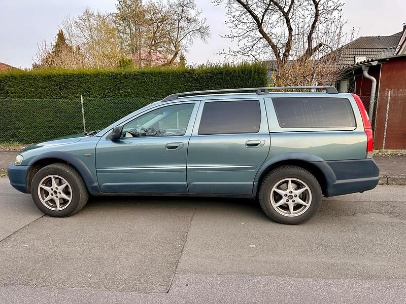 Gebraucht Volvo XC70 163 PS (119 kW) 2003 Grün Kombi