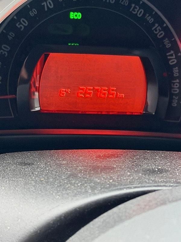 Gebraucht Renault Twingo LIMITED 90 PS (66 kW) 2019 Orange Kleinwagen