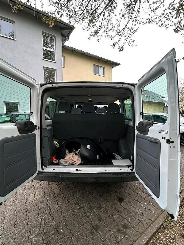 Second-hand Ford Transit 86 CP (63 kW) 2010 Alb Monovolum