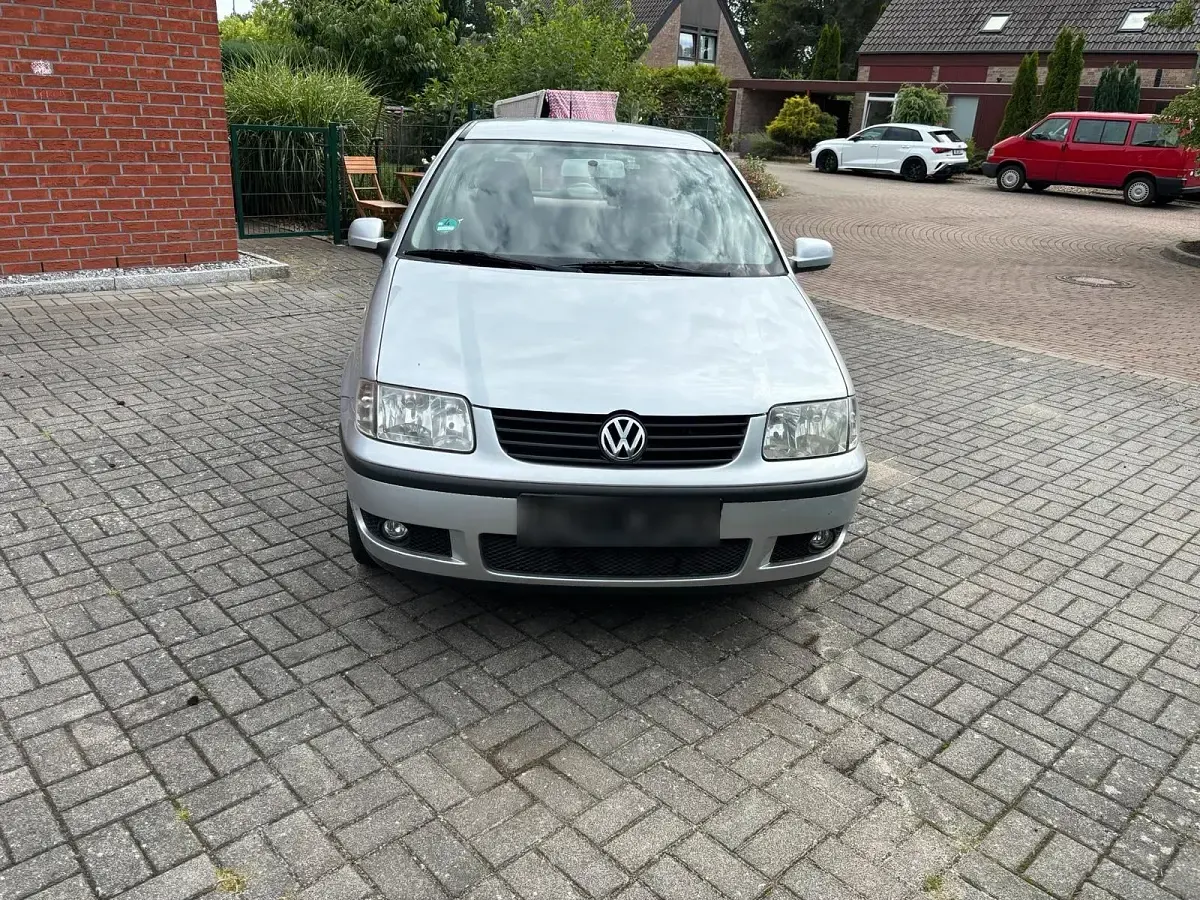 Gebraucht VW Polo 75 PS (55 kW) 2001 Silber Kleinwagen