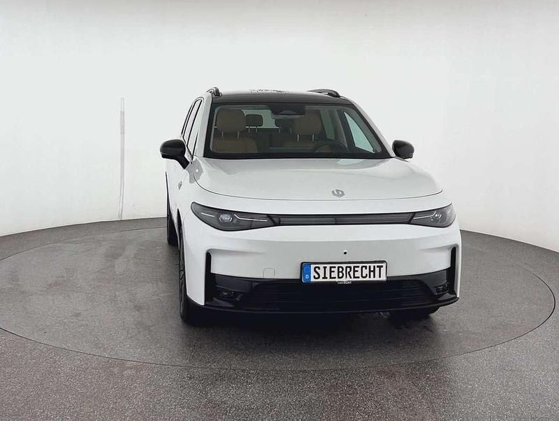 Neu Leapmotor C10 160 kW (218 PS) 2025 Weiß SUV