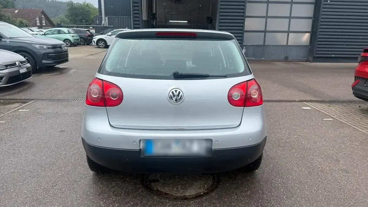 Gebraucht VW Golf IV 102 PS (75 kW) 2005 Silber Limousine