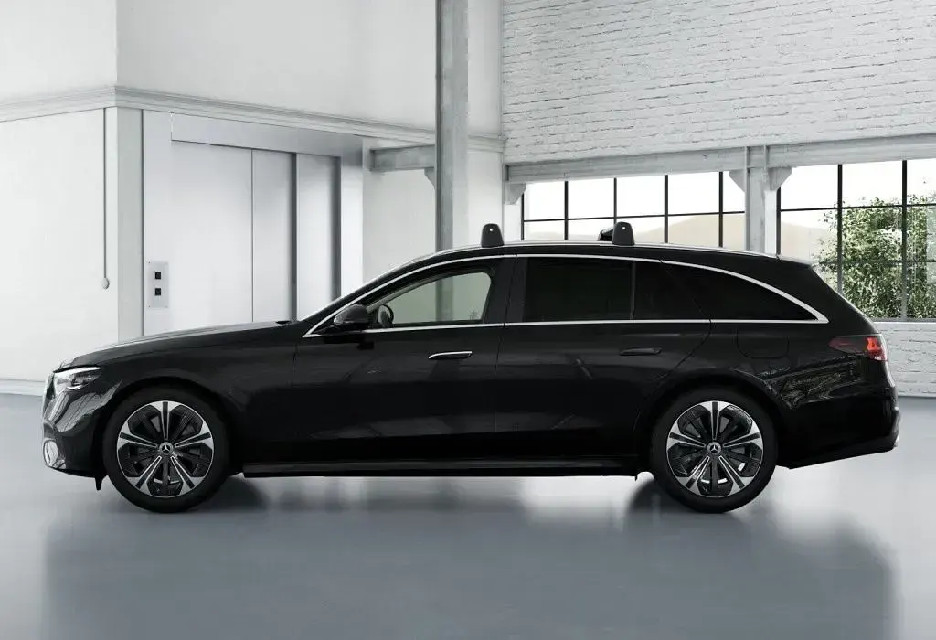 Gebraucht Mercedes E300 Avantgarde 197 PS (144 kW) 2025 Schwarz Limousine