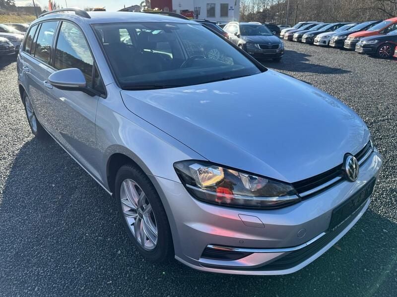 Silber Gebraucht 2020 VW Golf VII Comfortline Kombi | 16.880 € (Guter Preis) - Bild 1/4