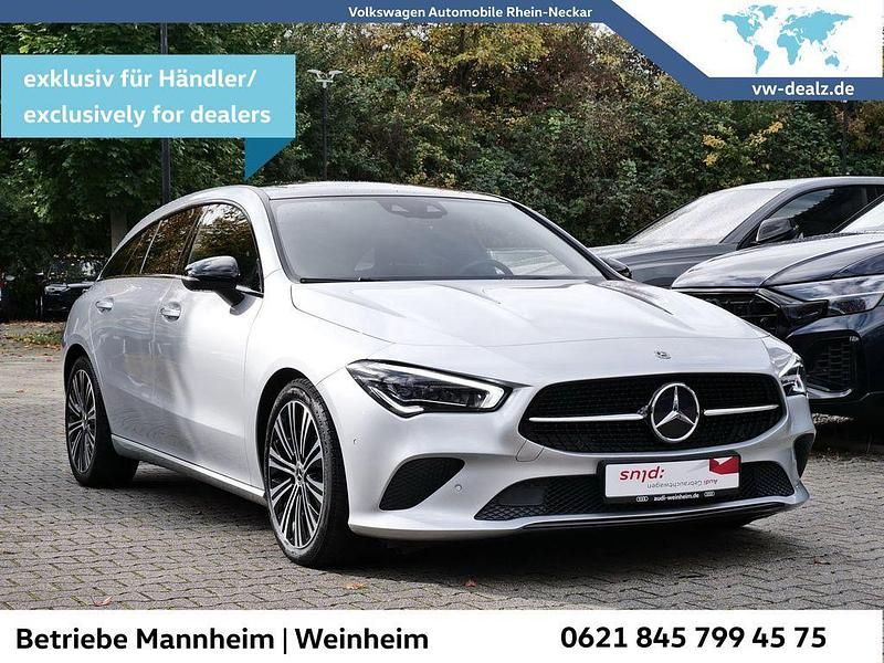 Gebraucht Mercedes CLA220 Shooting Brake 190 PS (139 kW) 2023 Silber Kombi