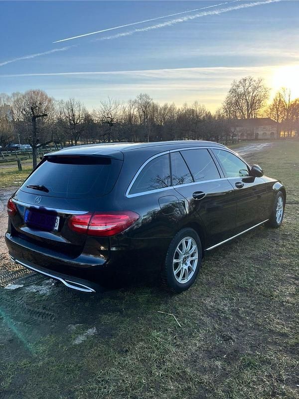 Gebraucht Mercedes C180 156 PS (114 kW) 2017 Schwarz Kombi