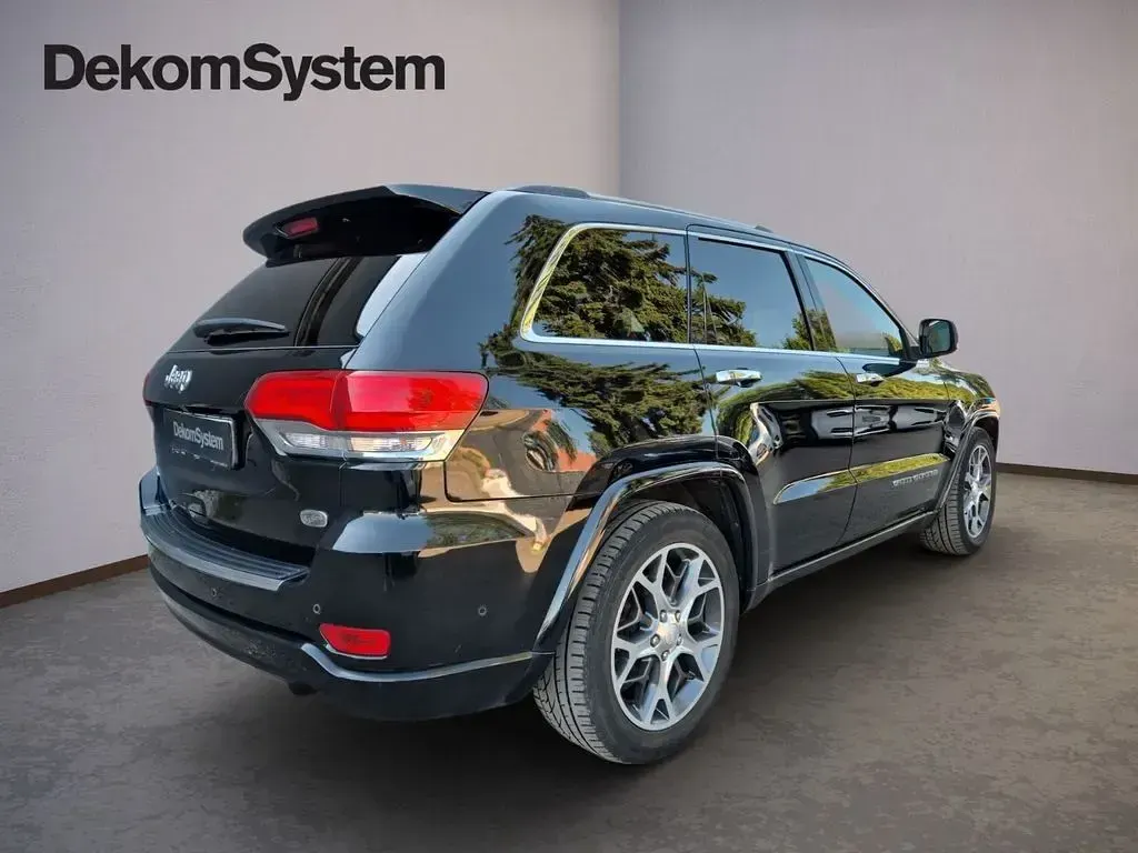 Gebraucht Jeep Grand Cherokee Overland 250 PS (183 kW) 2020 Schwarz SUV