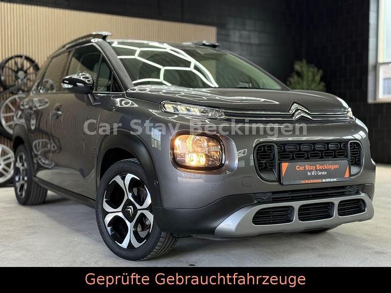Grau Gebraucht 2021 Citroën C3 Aircross Shine SUV | 15.490 € (Fairer Preis) - Bild 1/4