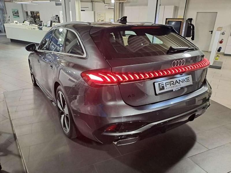 Gebraucht Audi A5 S-Line 204 PS (150 kW) 2024 Grau Kombi