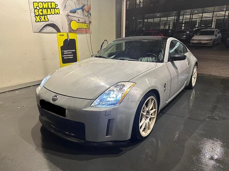 Grau Gebraucht 2004 Nissan 350Z Coupé | 16.499 € (Fairer Preis) - Bild 1/4