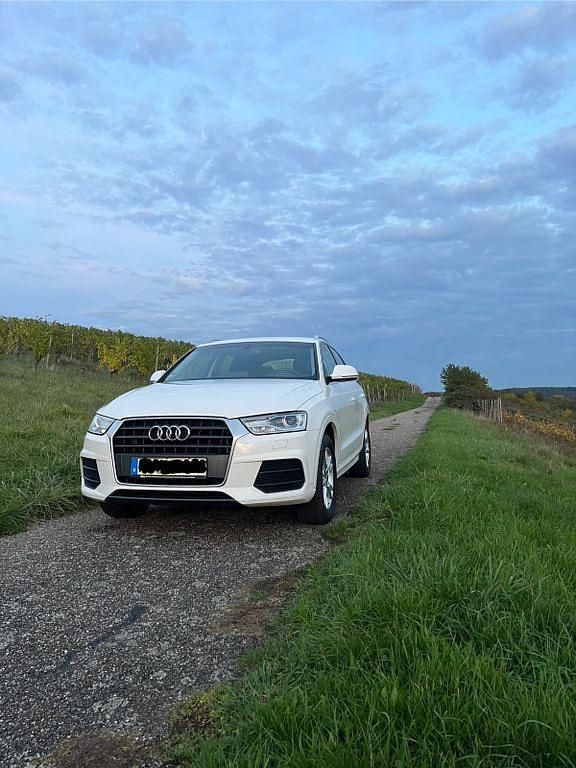 Gebraucht Audi Q3 Comfort 150 PS (110 kW) 2016 Weiß SUV