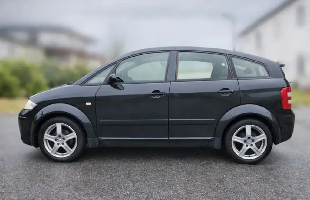 Gebraucht Audi A2 75 PS (55 kW) 2005 Schwarz Kleinwagen
